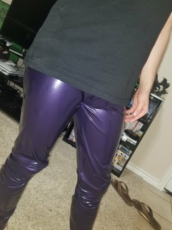 I wish I had more latex leggings :( so many good colors