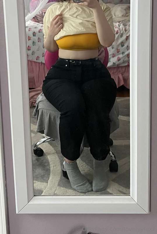 This outfit from behind thoughh 🫣