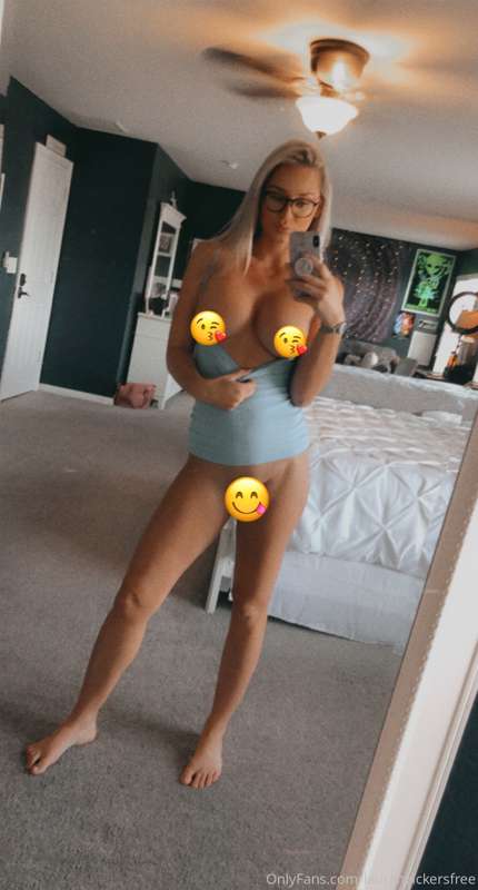 Filming and the BEHIND THE SCENES of today's content shoot w..
