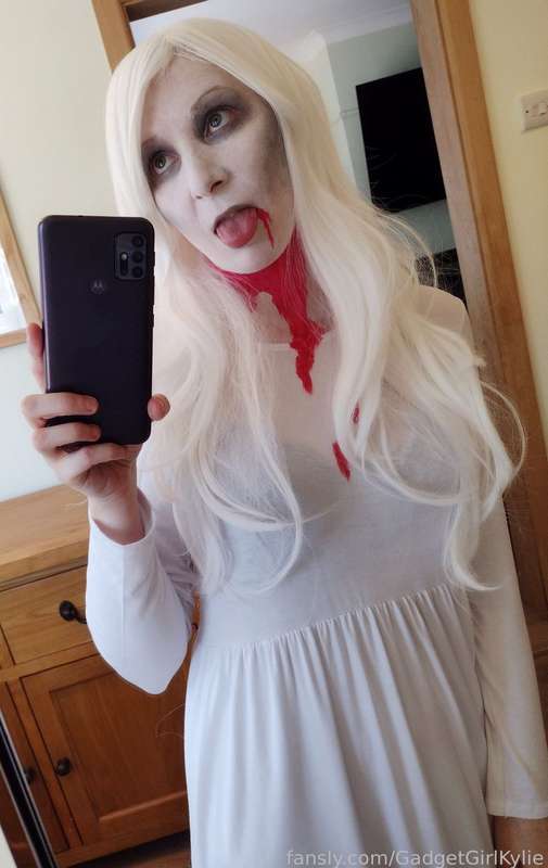 Gadgetgirlkylie - Fansly - 01 Oct, 2023 2