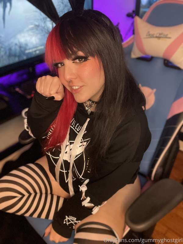 Bunny girls love to bounce in your lap 🐰💖 21