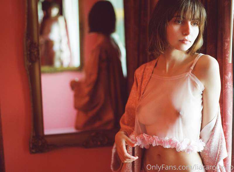 The feeling of sheer fabric is so appealing to me...or maybe.. 4