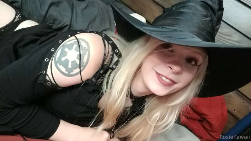 Witch Set 2/11 x 30 pics this post 24