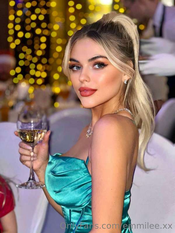 Photo look❤🔥
 Bold image for a Passionate Date 💋
Appreciate ..