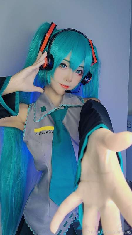 🎶come cheer me up🎉💙💚