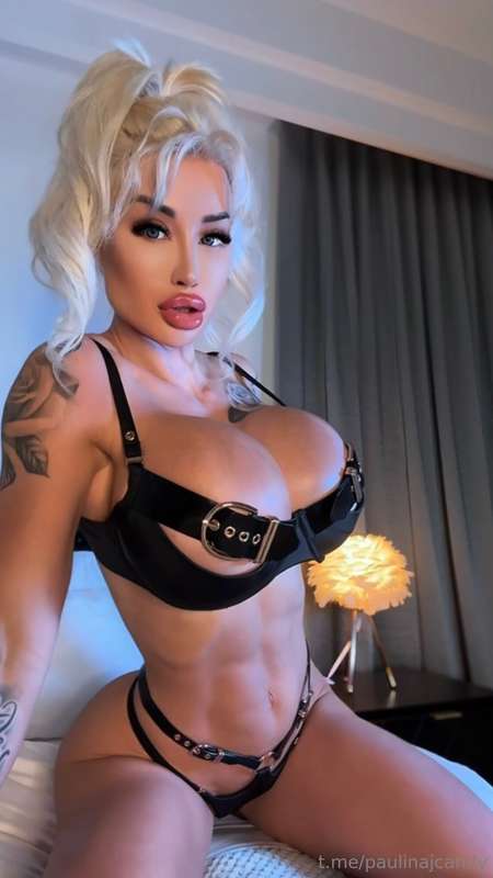 I’ve got something extra filthy for you 💋 $5 for a steamy na..