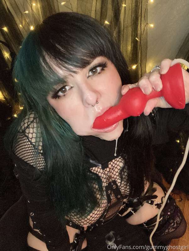 Why do I look so pretty with cum all over my face? 👅 22