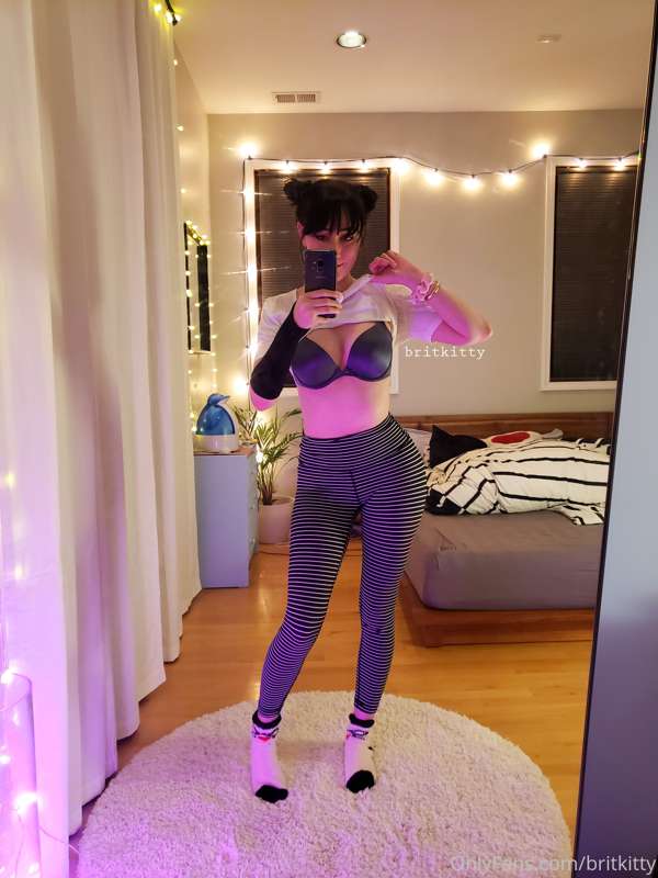 3, 2, 1, boobs ☺️💫 3