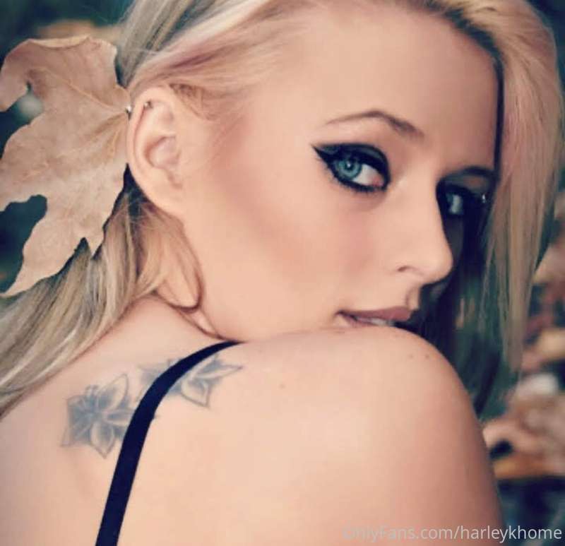 Gotta love my tattoos!! ❤😁 3