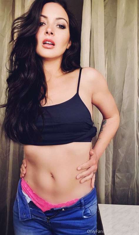💜💝 Sex with or without clothes? 💋 What turns you on more?