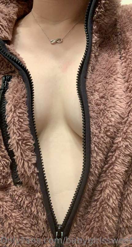 Come help me take this off?
