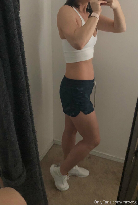 Happy Friday! I’m headed out to the gym ??
But I wanted stop.. 1
