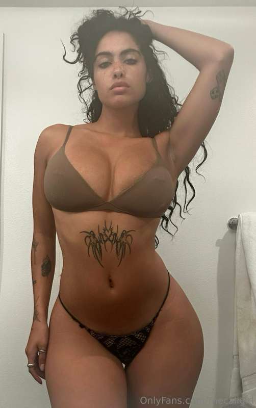 🚨 BALL SUCKING DEEP THROAT 🚨 No one does it better baby 😍 CU..