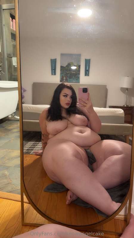Wanna have some fun 😋 message me 😏