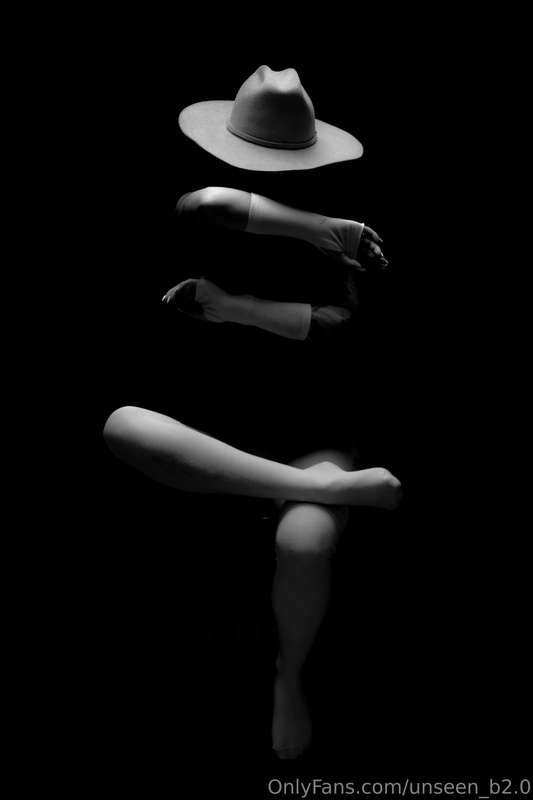 I had an amazing shoot look how creative these pictures are!.. 4
