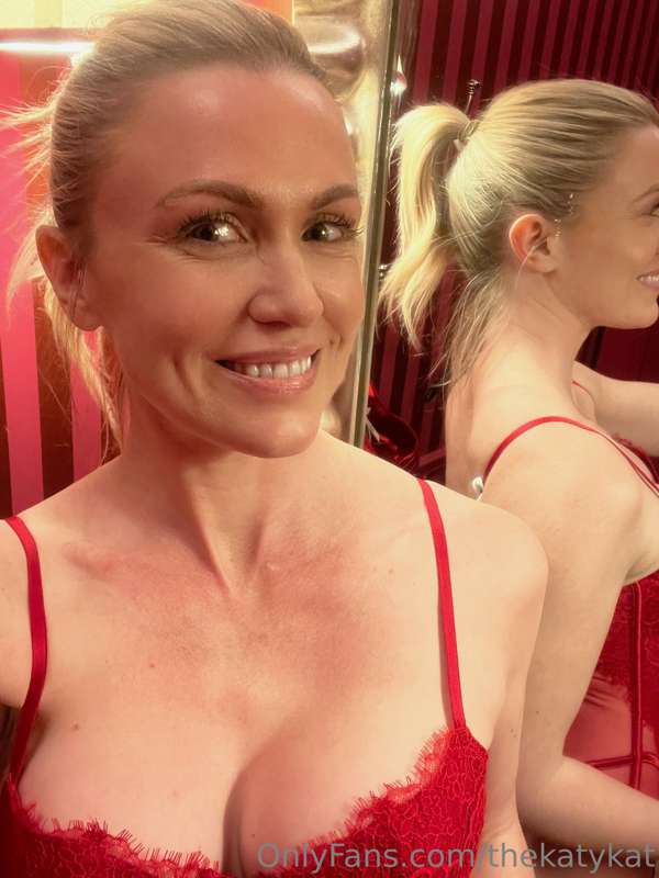 Flash tease.  Yep, exactly that.  This is me.  Teasing you f..
