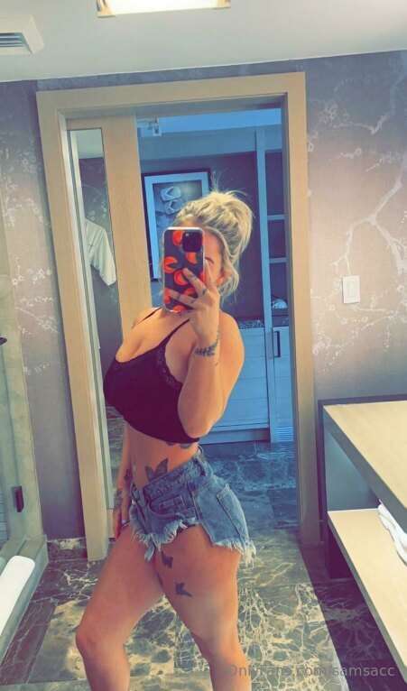I need a movie buddy💞