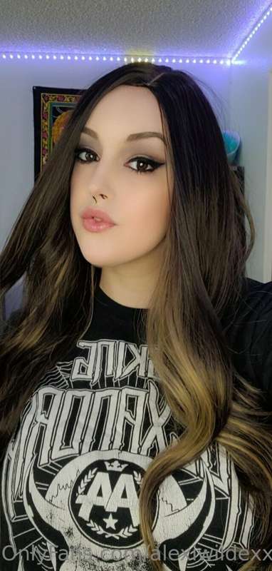 Alexiwildexxx - Onlyfans - 14 Apr, 2023