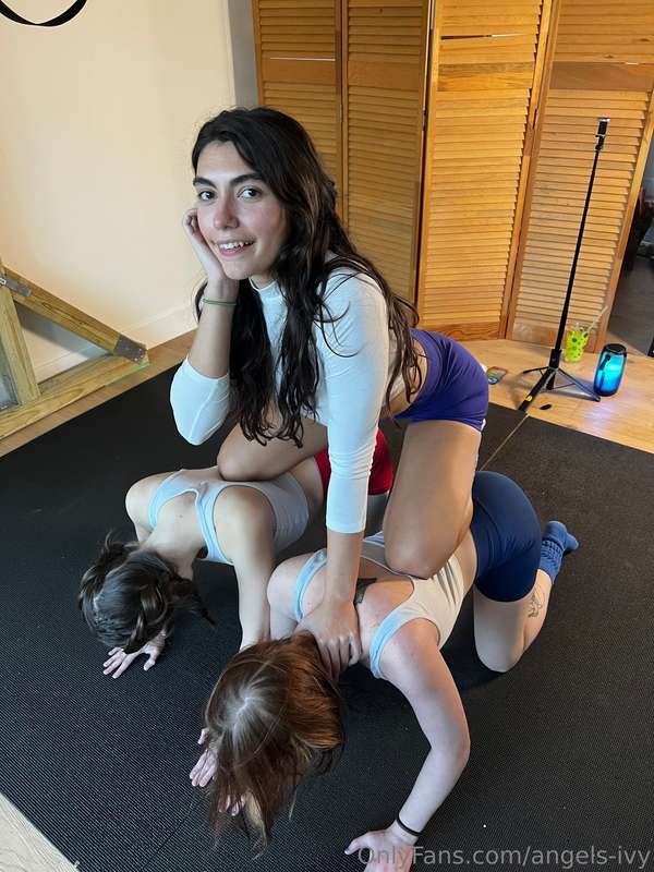  Triple trouble!!!😈🐱😈🐱😈🐱What color order would you fuck us i.. 16