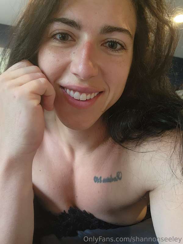 Good Morning 😘 feeling fabulous today . I hope you all have ..