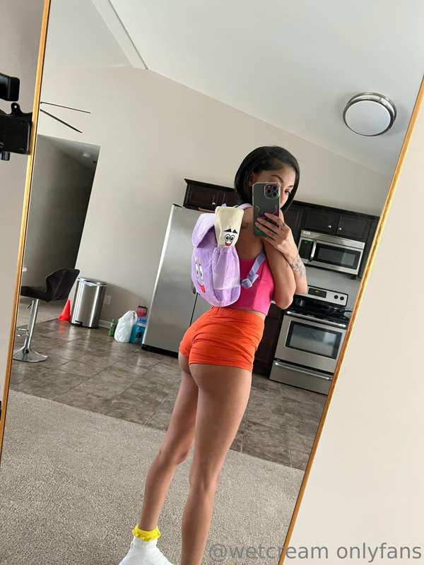 doraaaaa the explorer 💛 who want public content ( had to p i.. 8
