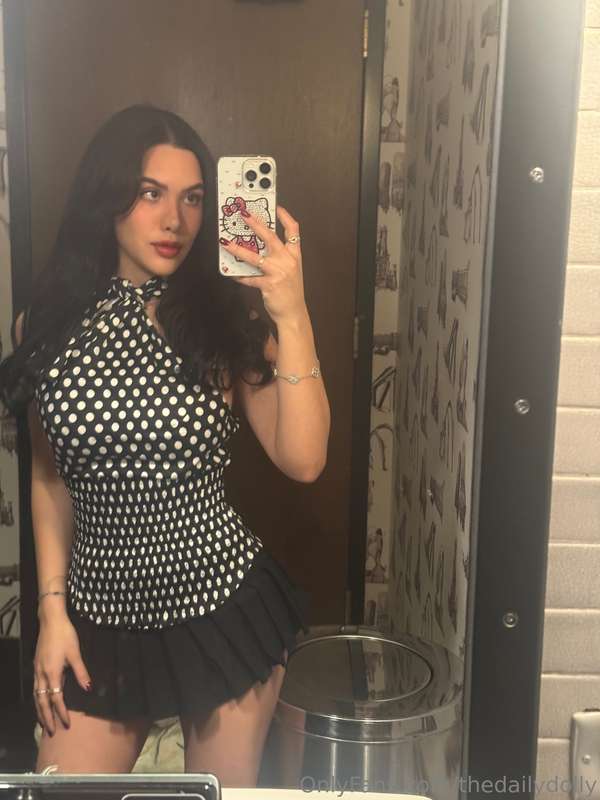 Would you take me on a lunch date ?😘😗