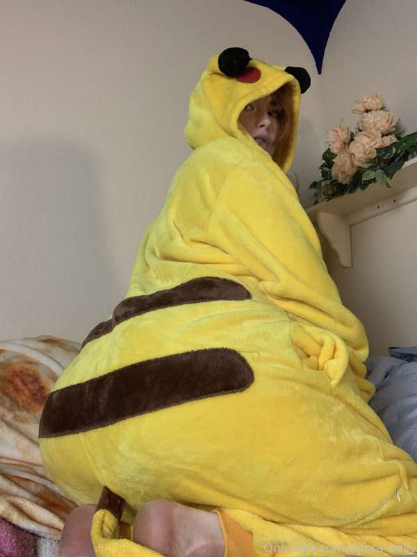 Come get snuggly wif me! 2