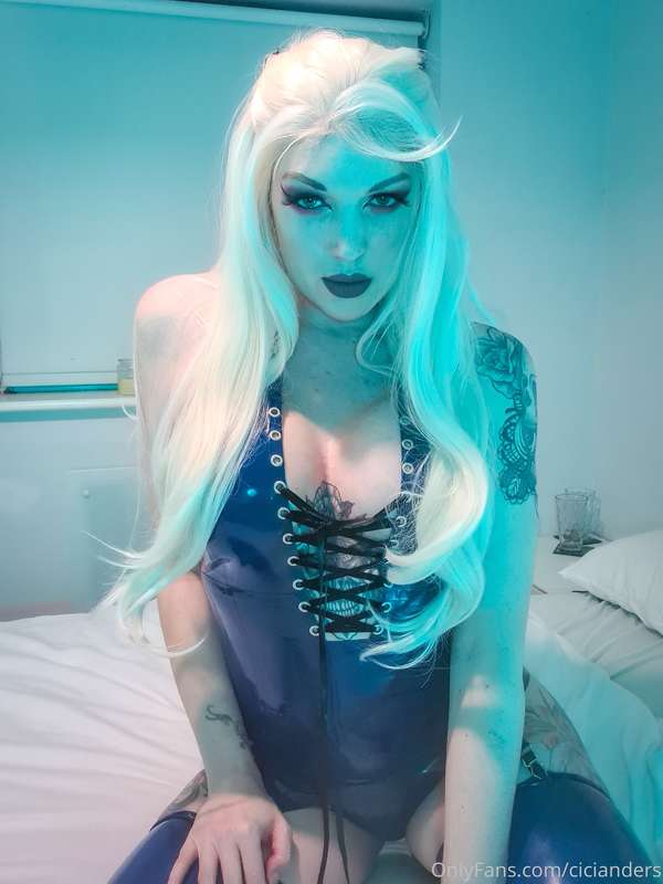 My boobs look great in this...... shower video coming tomorr..