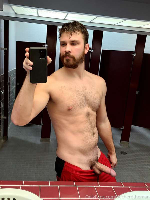 Happy holidays. Any volunteers to drain me and give me a mas.. 3