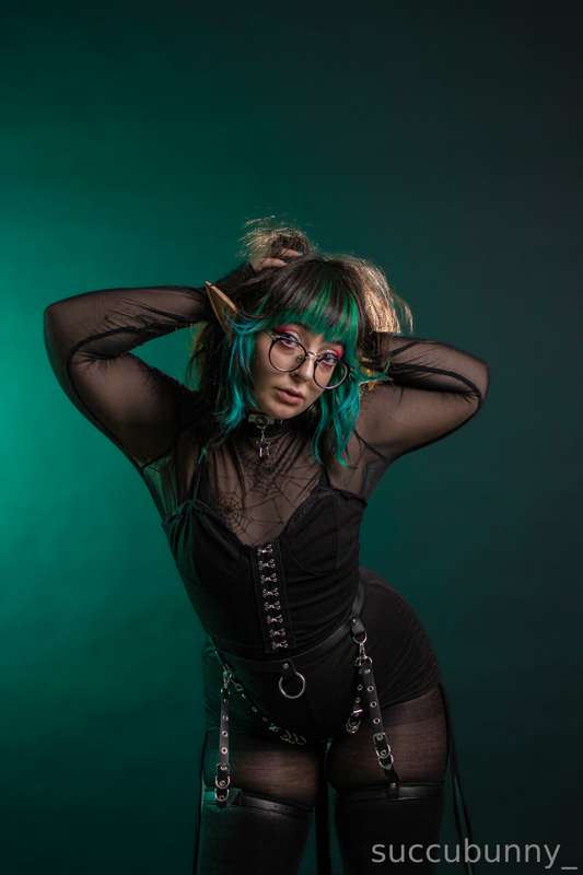 not the usual type of content but i got to model for a frien.. 5