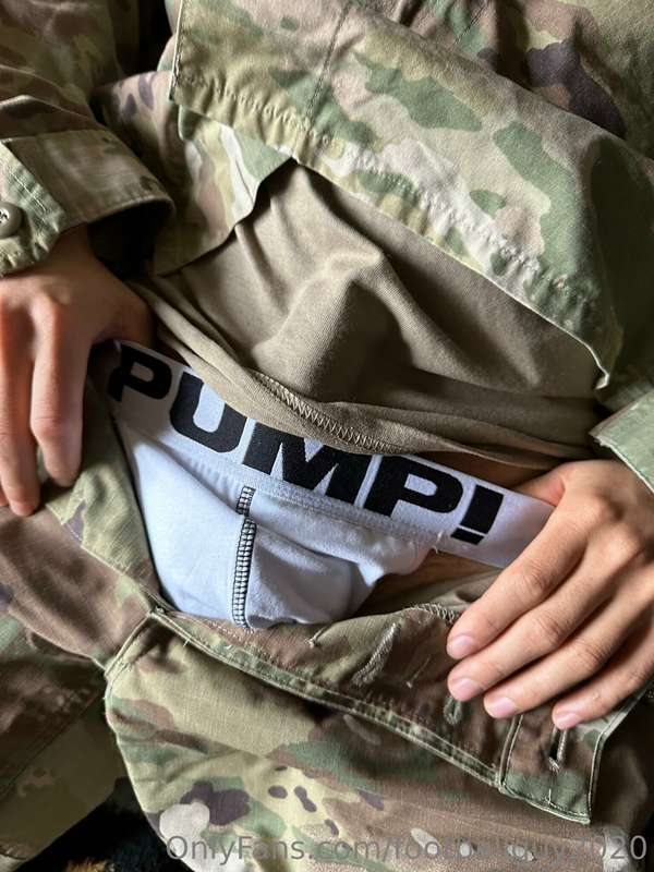 As promised - the full photo set of the private showing off .. 16