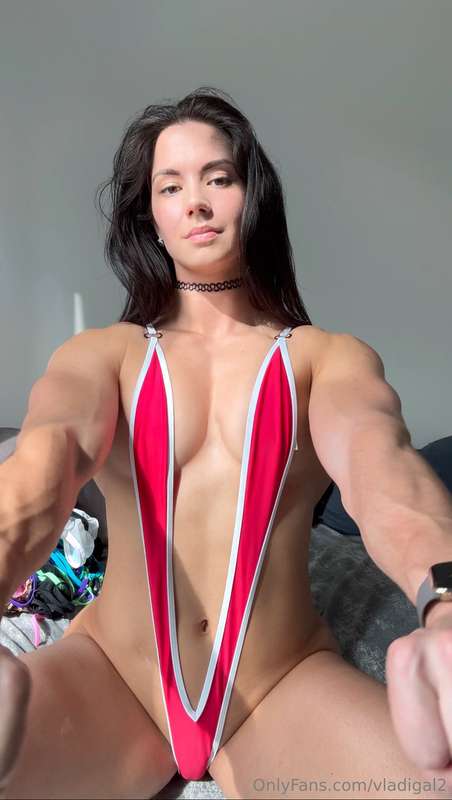 red might be my color...what do you think?❤️ flexing and sha..
