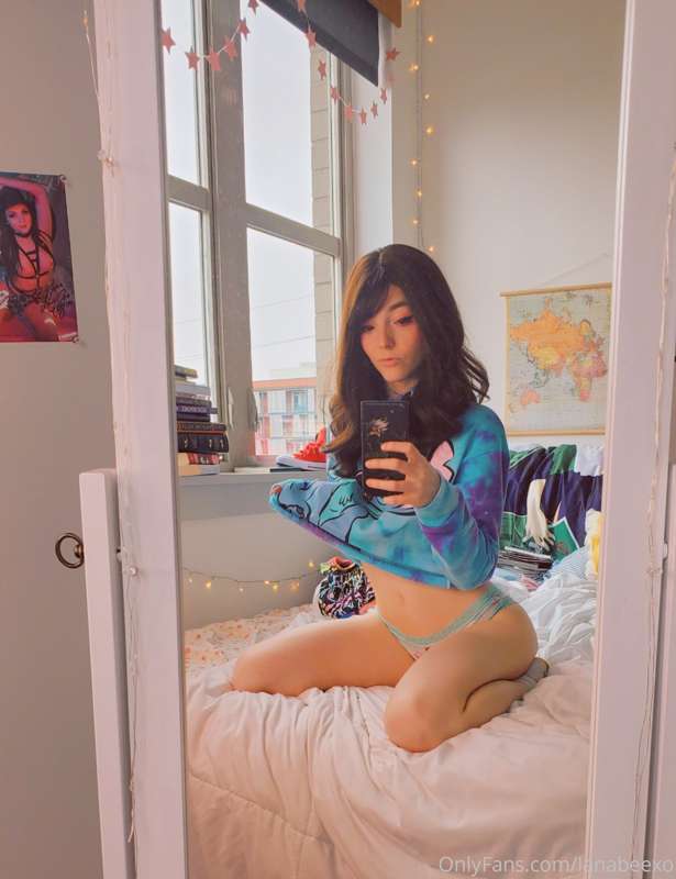 hi my babes! hope everyone is staying happy and healthy ♡ 1