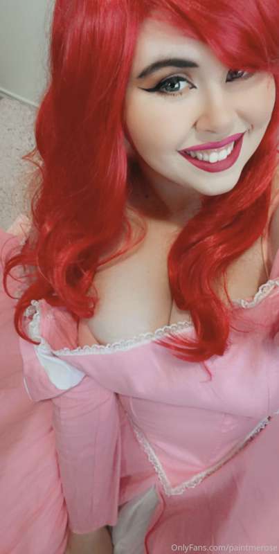 Do y’all want to see princesses/ cosplay as part of Hallowee.. 13