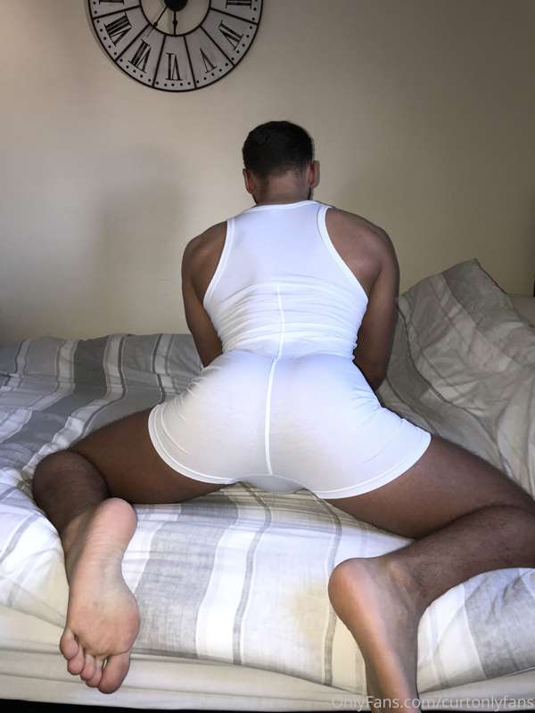 Who’s tryna wrestle? 👀😜