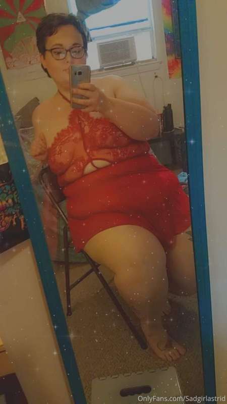 Wanna see a chubby cutie for free 🍑😍 

Subscribe to @mirasta.. 2
