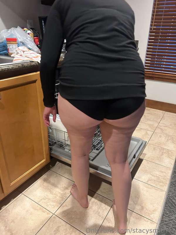 I know I have some black panties fans. These are for you. 💕 2