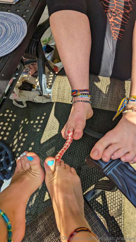 (15-21) Ever see 2 girls using a finger trap with their toes.. 6