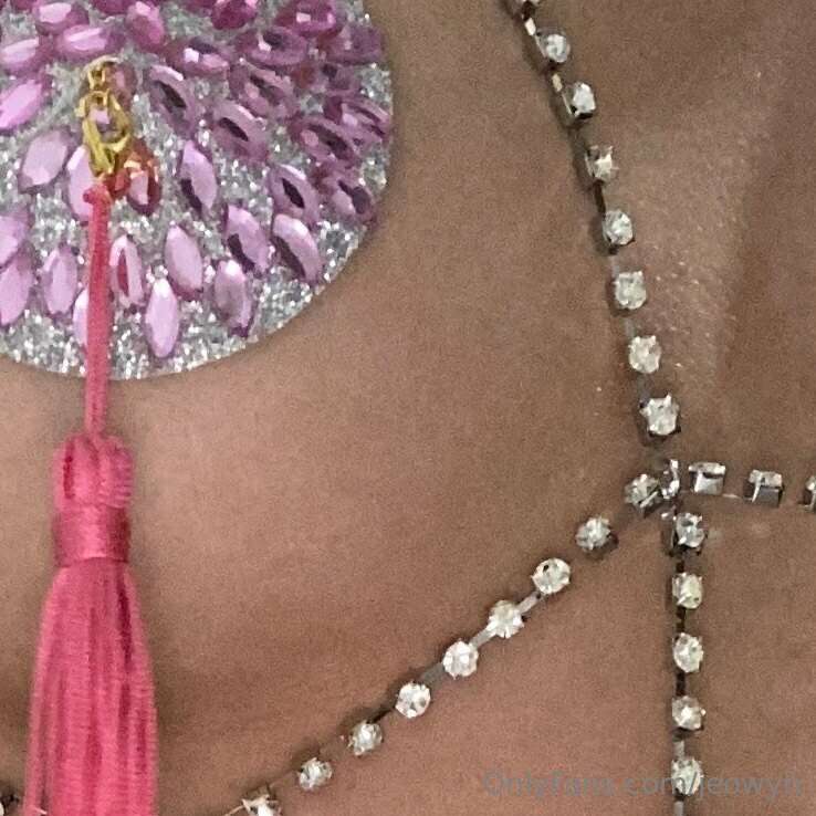 ✨