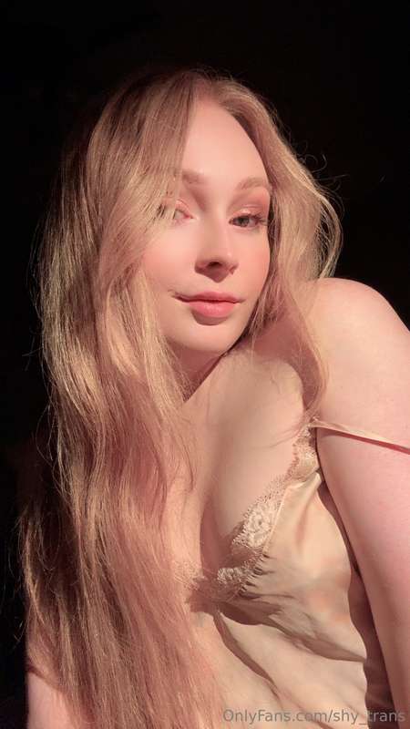 Photos and cum vid coming up next 😏 💦  3