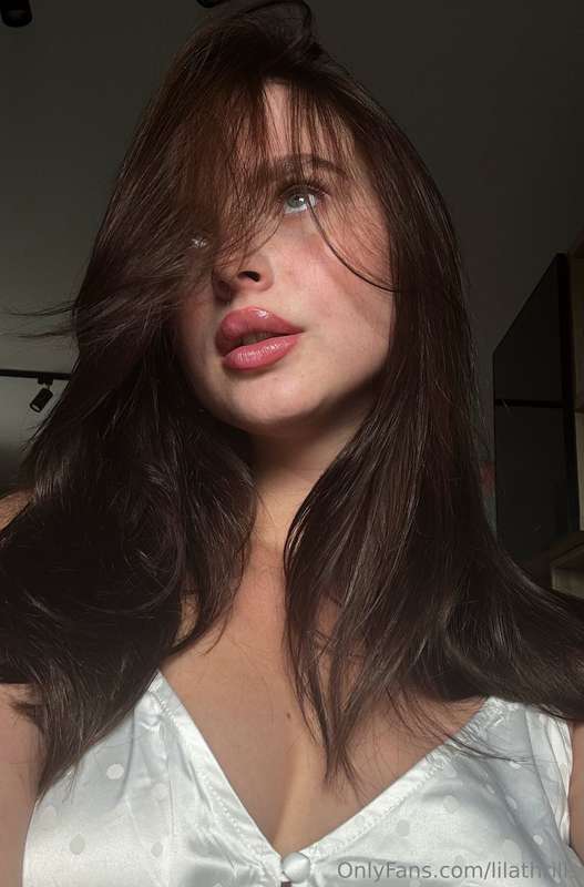 Would you like my beautiful lips to whisper something saucy ..