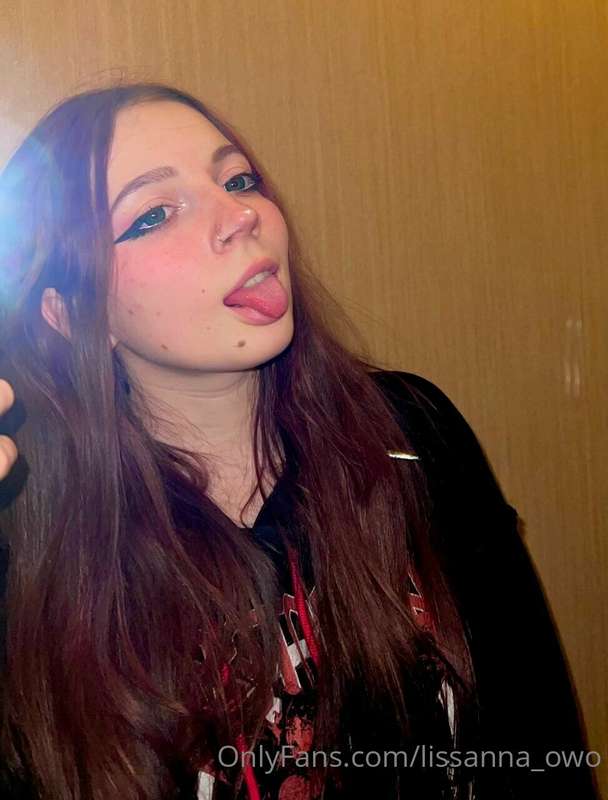 Do you want to be in a hentai anime with me? what is your fa..