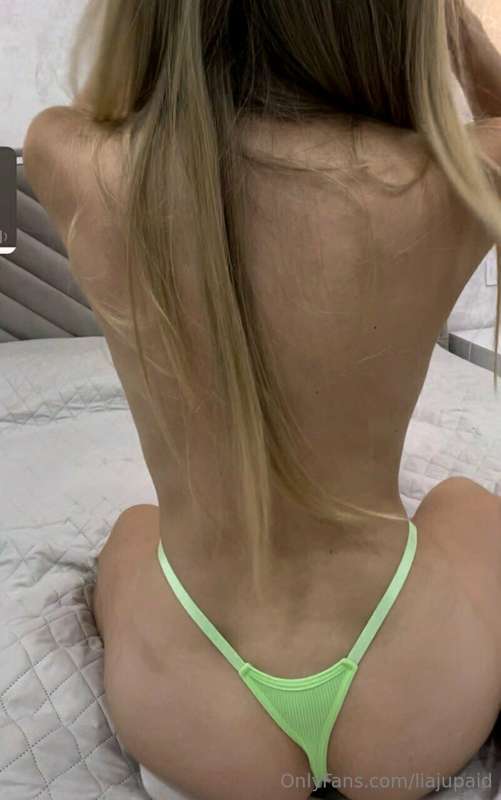 I want someone who can grab my hair, any ideas? 😉