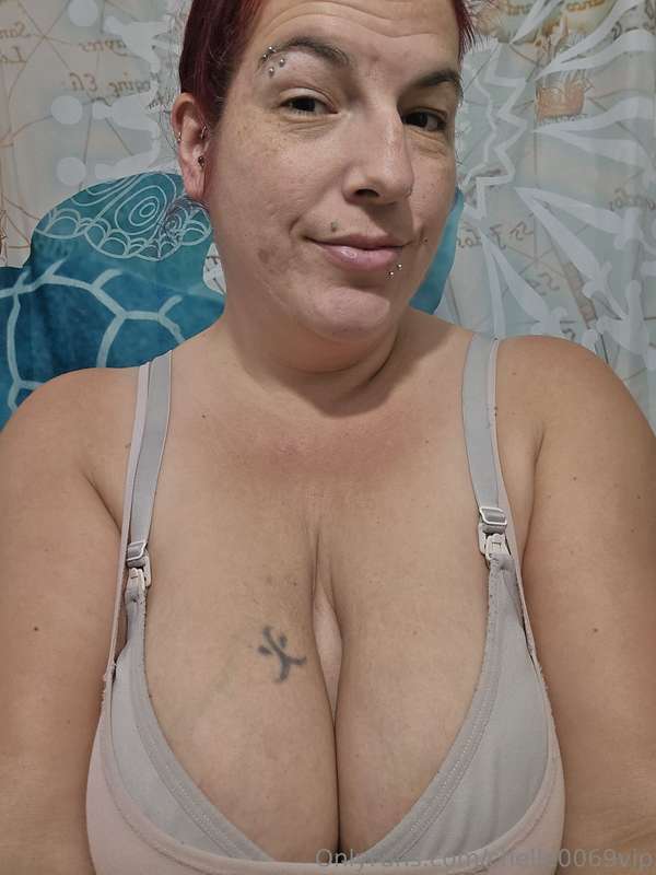 Good morning and happy MILF Monday ❤️ Obviously wanting to p..