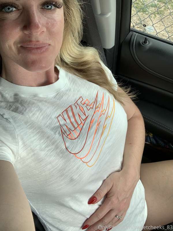 Picking up kids from school in my normal mom attire. No bra... 2
