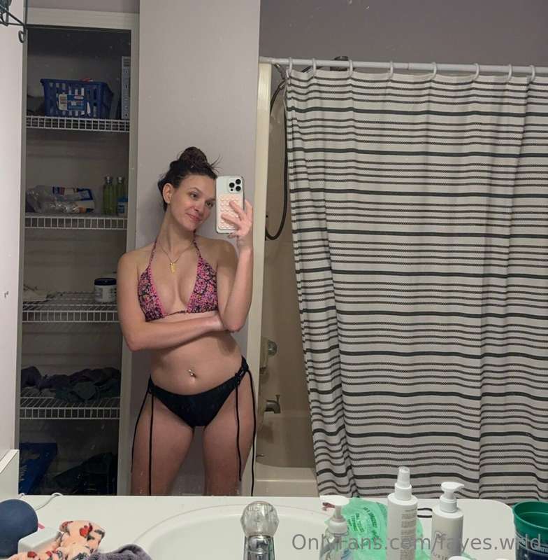 post hot tub feeling super wet rn 💦💦