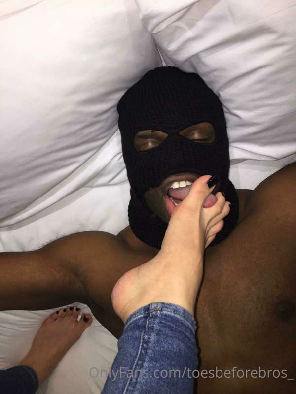 Flashback to my first session with @eva_rose_feet 15