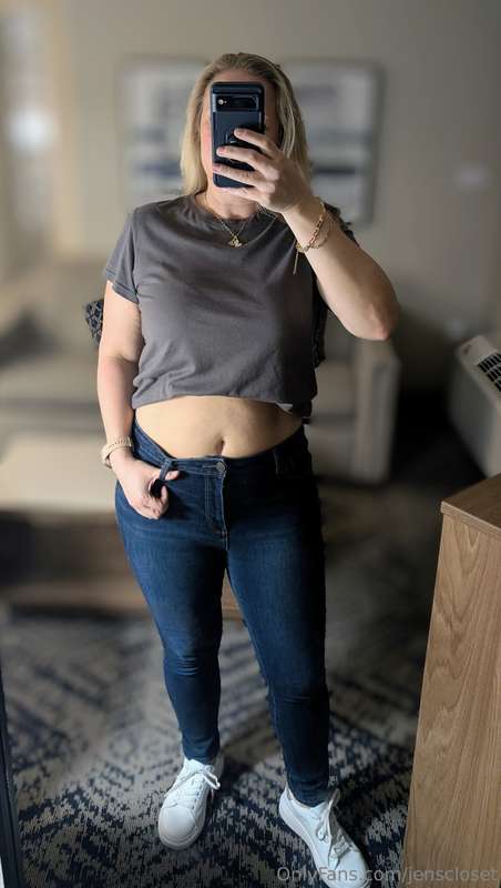 Who wants to go run errands with me? 🙋🏼‍♀️