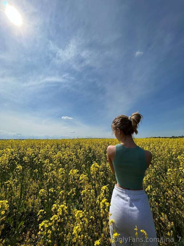 Ohhhh what a beautiful view!! ^_^ Would you like to be here ..