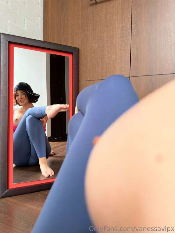 Rockin my mirror selfie 😘🙈